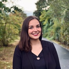 Clarissa Elisabeth Hohenwalde ist Gewinnerin der Themenrund KI kreativ bei I'm a Scientist